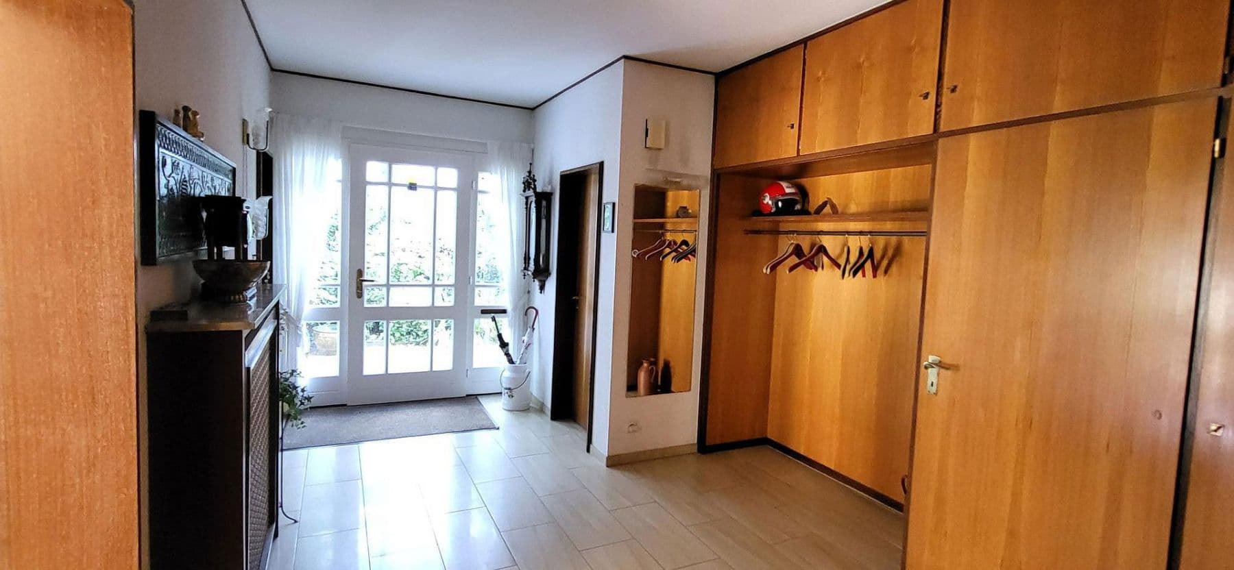 Prodej domu 175 m², pozemek 803 m², Solingen, Severní Porýní-Vestfálsko Prodej domu 175 m², pozemek 803 m², Solingen, Severní Porýní-Vestfálsko