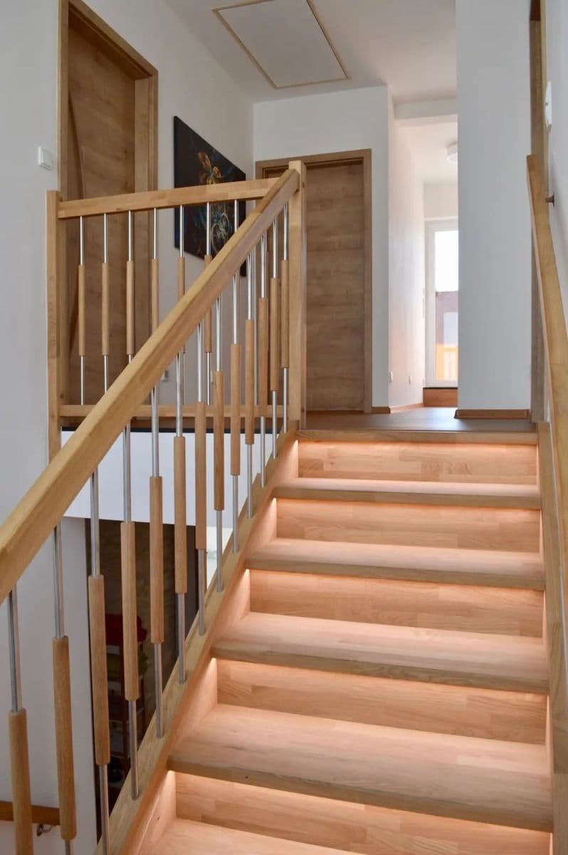 Prodej domu 229 m², pozemek 834 m², U Skalky, Veleň, Středočeský kraj Prodej domu 229 m², pozemek 834 m², U Skalky, Veleň, Středočeský kraj