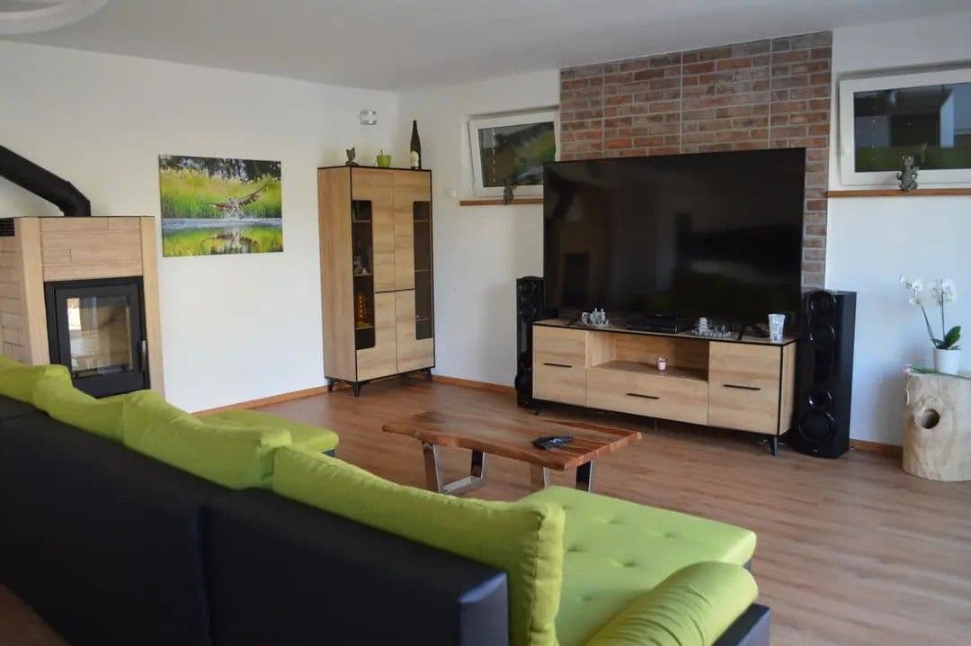 Prodej domu 229 m², pozemek 834 m², U Skalky, Veleň, Středočeský kraj Prodej domu 229 m², pozemek 834 m², U Skalky, Veleň, Středočeský kraj