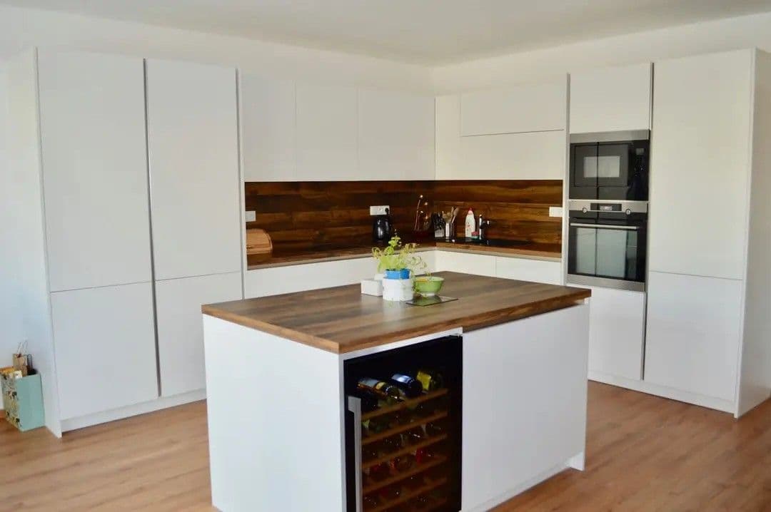 Prodej domu 229 m², pozemek 834 m², U Skalky, Veleň, Středočeský kraj Prodej domu 229 m², pozemek 834 m², U Skalky, Veleň, Středočeský kraj