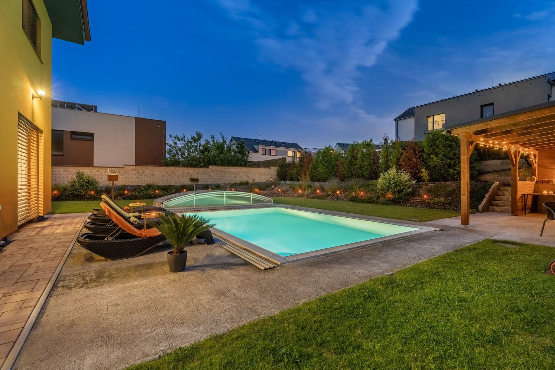 Prodej domu 229 m², pozemek 834 m², U Skalky, Veleň, Středočeský kraj Prodej domu 229 m², pozemek 834 m², U Skalky, Veleň, Středočeský kraj