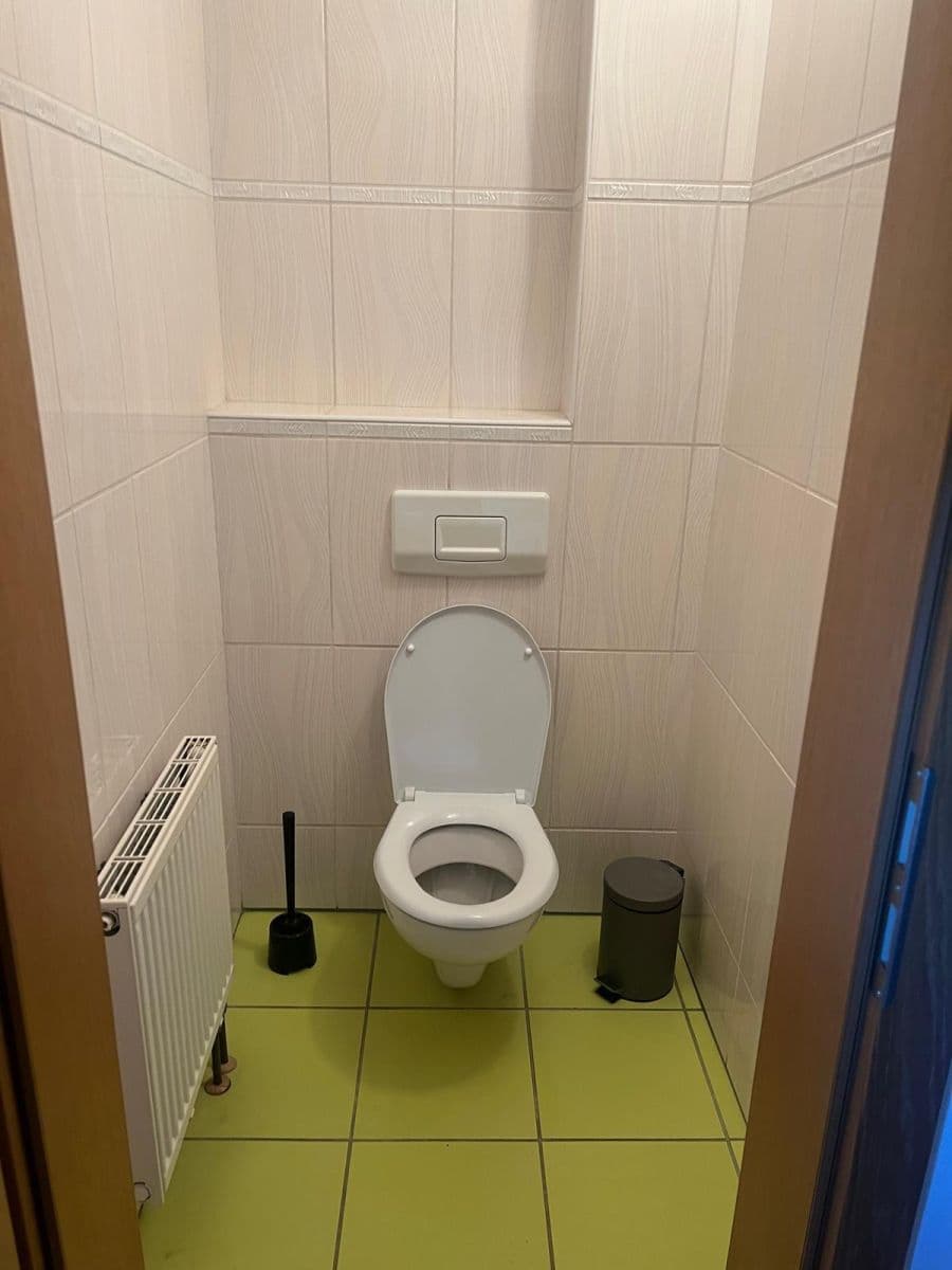 Prodej domu 222 m², pozemek 1.115 m², Oslov, Jihočeský kraj Prodej domu 222 m², pozemek 1.115 m², Oslov, Jihočeský kraj