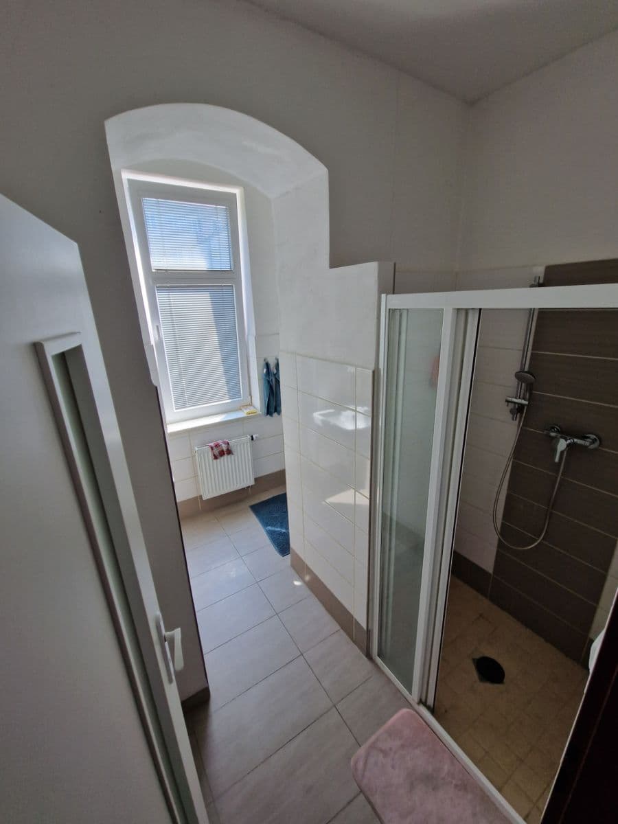 Pronájem bytu 4+1 160 m², Střední, Brno, Jihomoravský kraj Pronájem bytu 4+1 160 m², Střední, Brno, Jihomoravský kraj