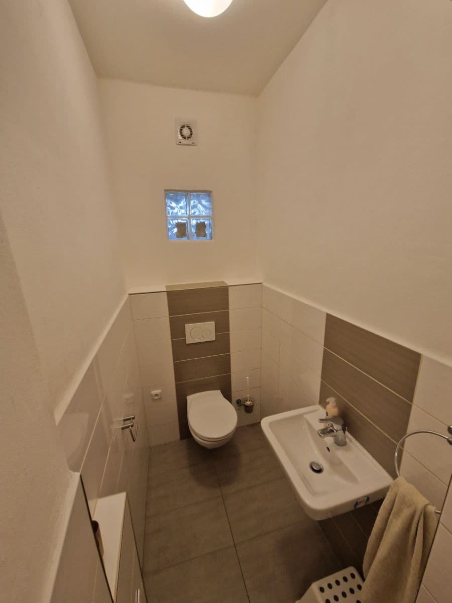 Pronájem bytu 4+1 160 m², Střední, Brno, Jihomoravský kraj Pronájem bytu 4+1 160 m², Střední, Brno, Jihomoravský kraj