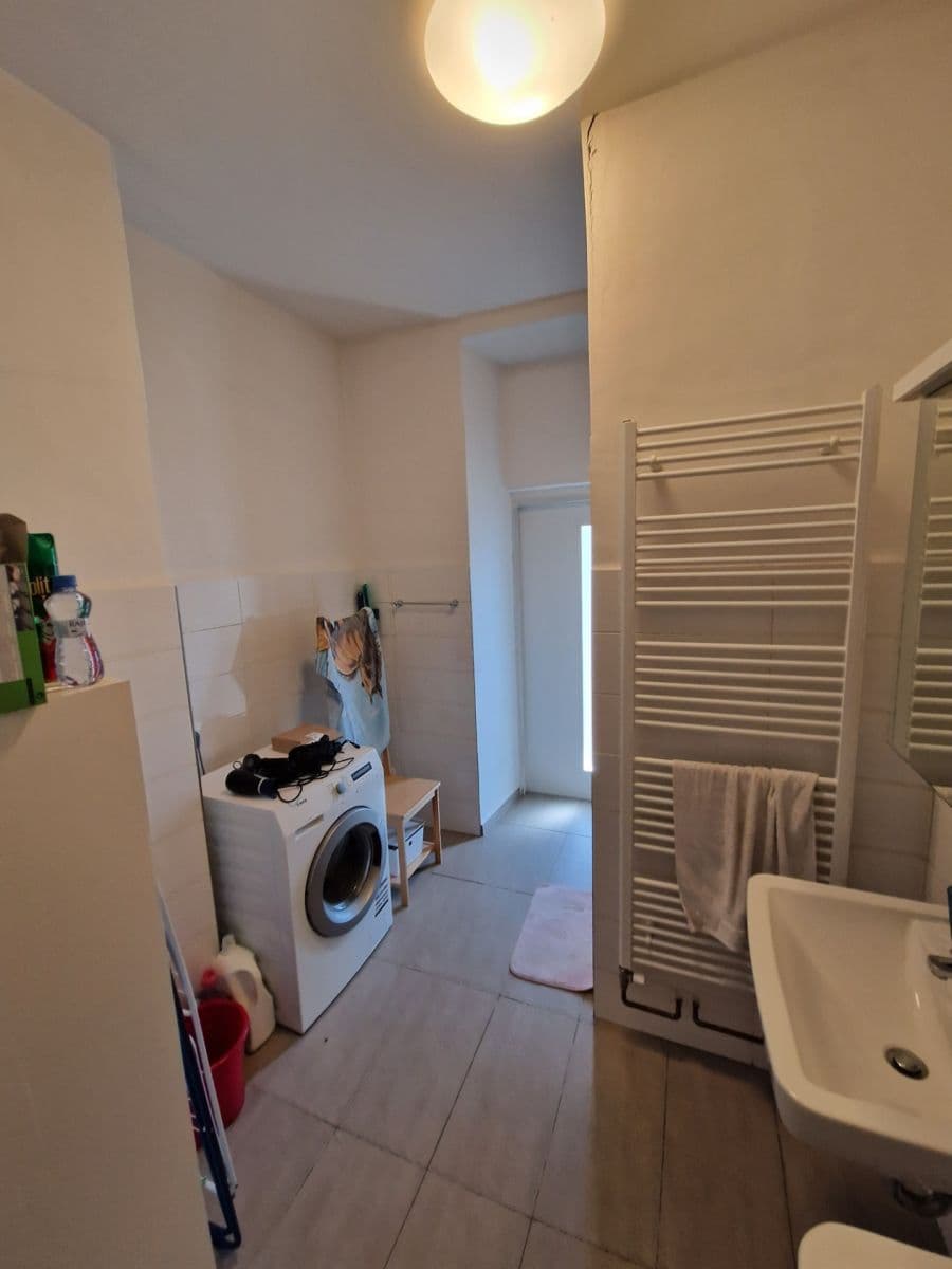 Pronájem bytu 4+1 160 m², Střední, Brno, Jihomoravský kraj Pronájem bytu 4+1 160 m², Střední, Brno, Jihomoravský kraj