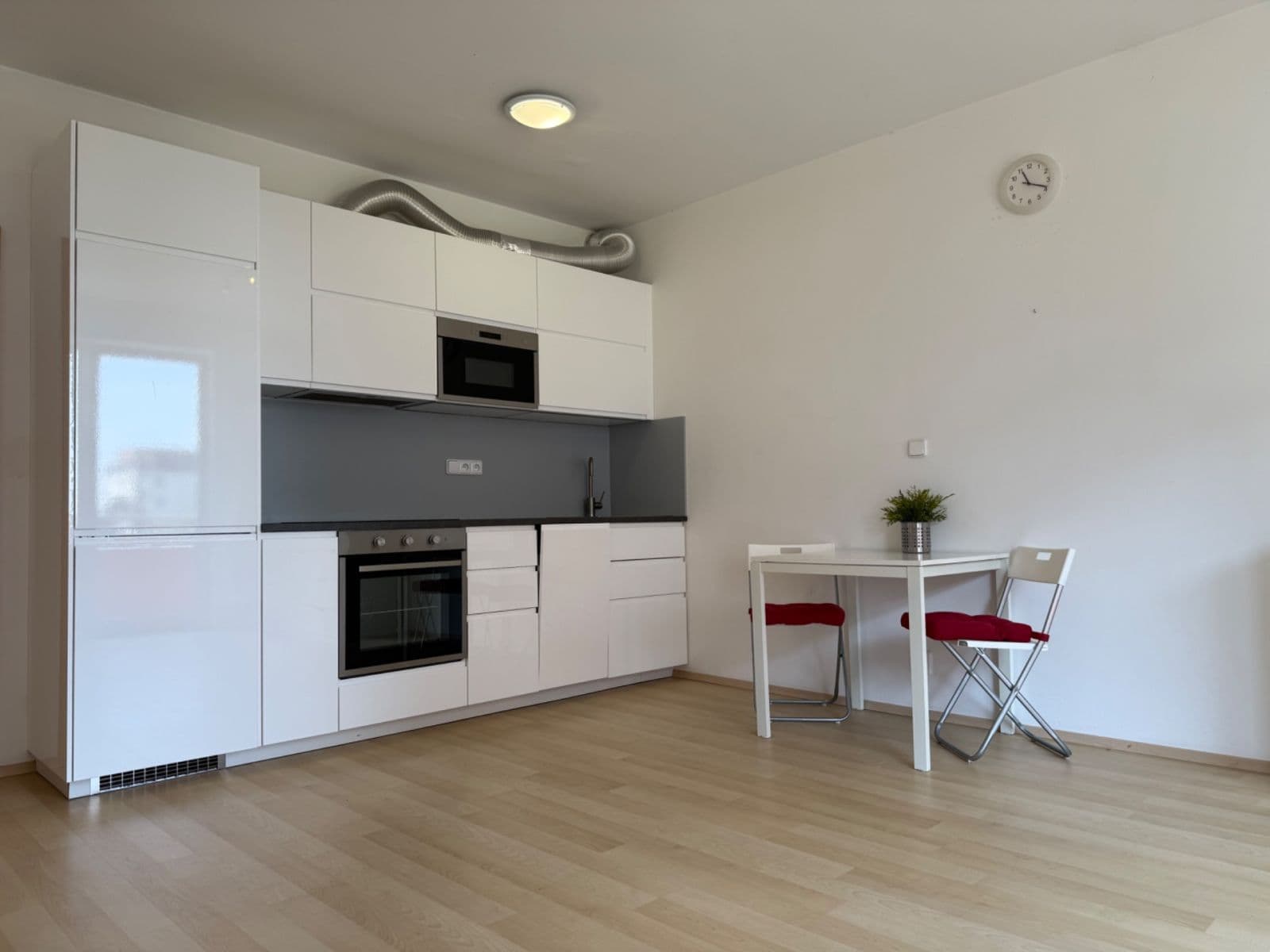 Pronájem bytu 1+kk 41 m², Pavla Beneše, Praha, Praha Pronájem bytu 1+kk 41 m², Pavla Beneše, Praha, Praha