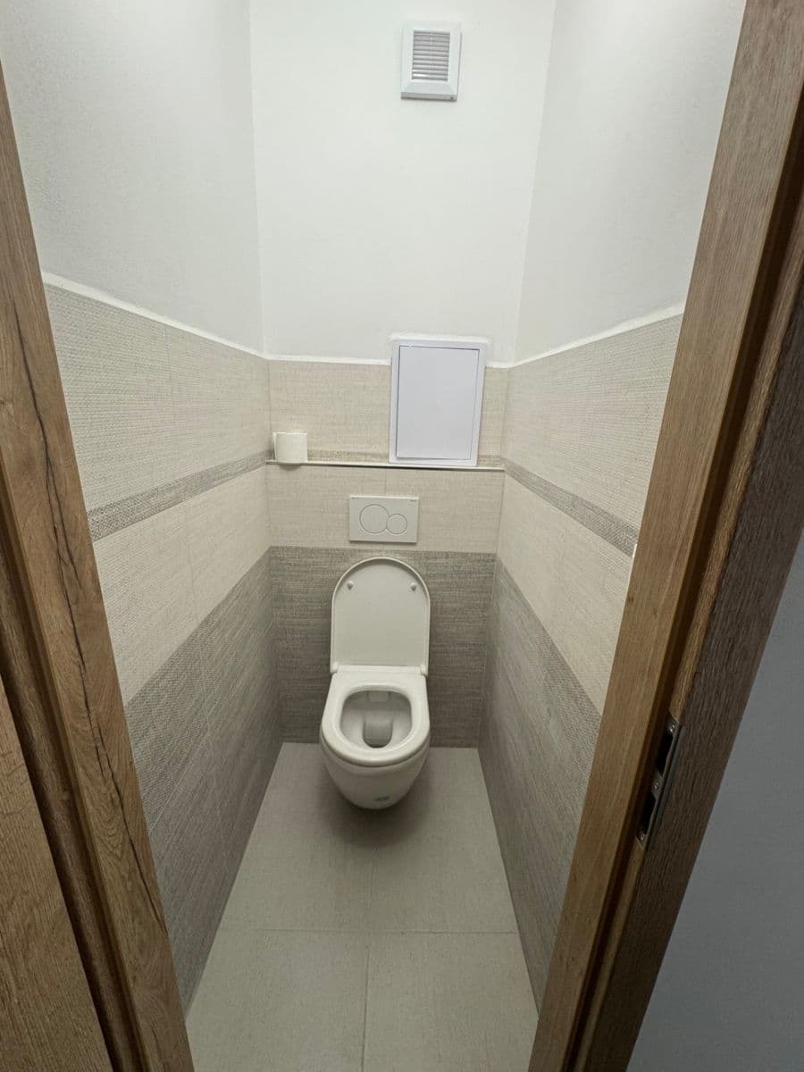 Pronájem bytu 2+kk 41 m², Nová Pražská, Benešov, Středočeský kraj Pronájem bytu 2+kk 41 m², Nová Pražská, Benešov, Středočeský kraj