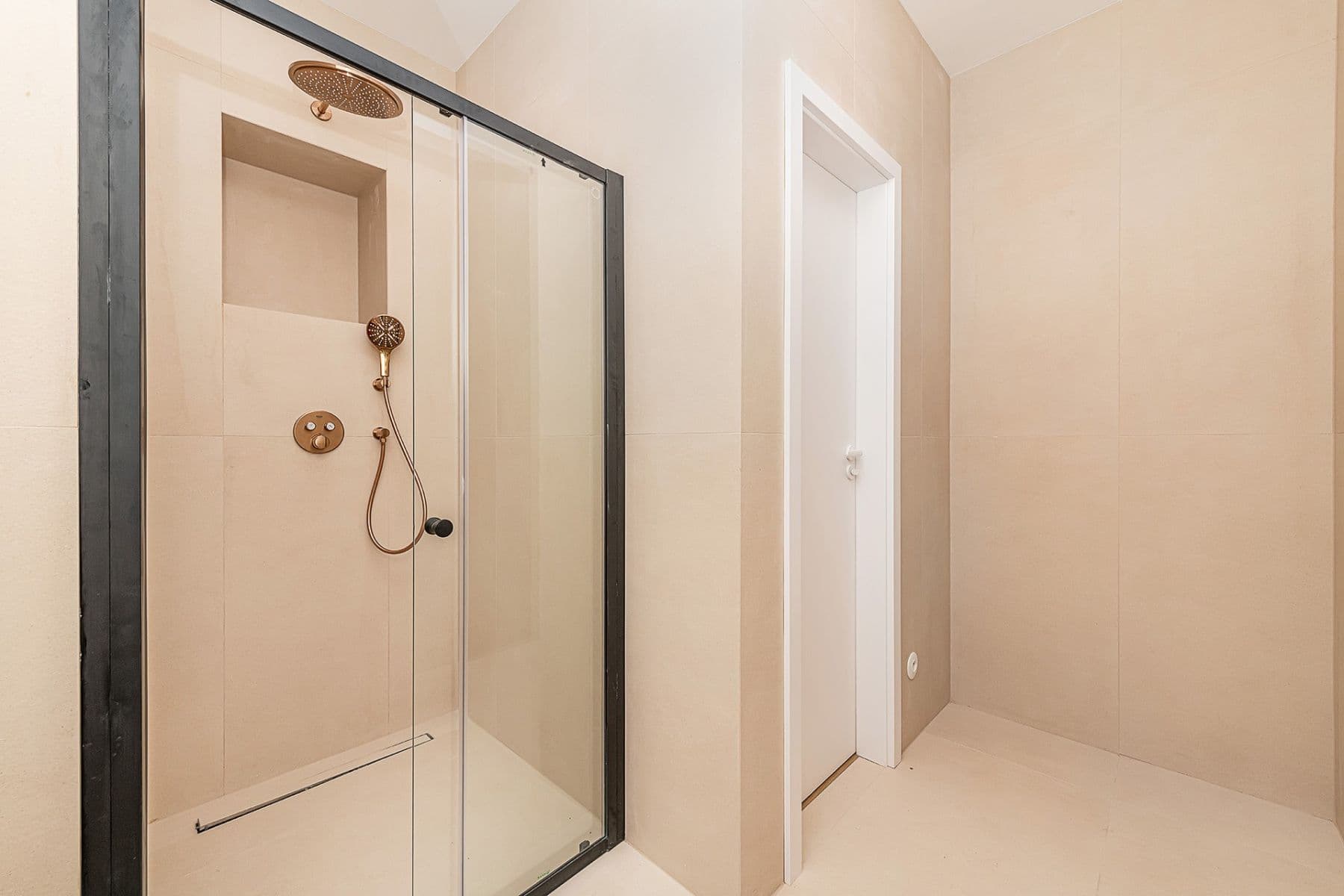 Prodej bytu 2+kk 63 m², Chodská, Praha, Praha Prodej bytu 2+kk 63 m², Chodská, Praha, Praha