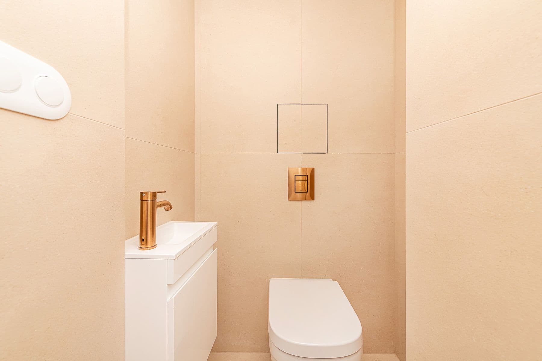 Prodej bytu 2+kk 63 m², Chodská, Praha, Praha Prodej bytu 2+kk 63 m², Chodská, Praha, Praha