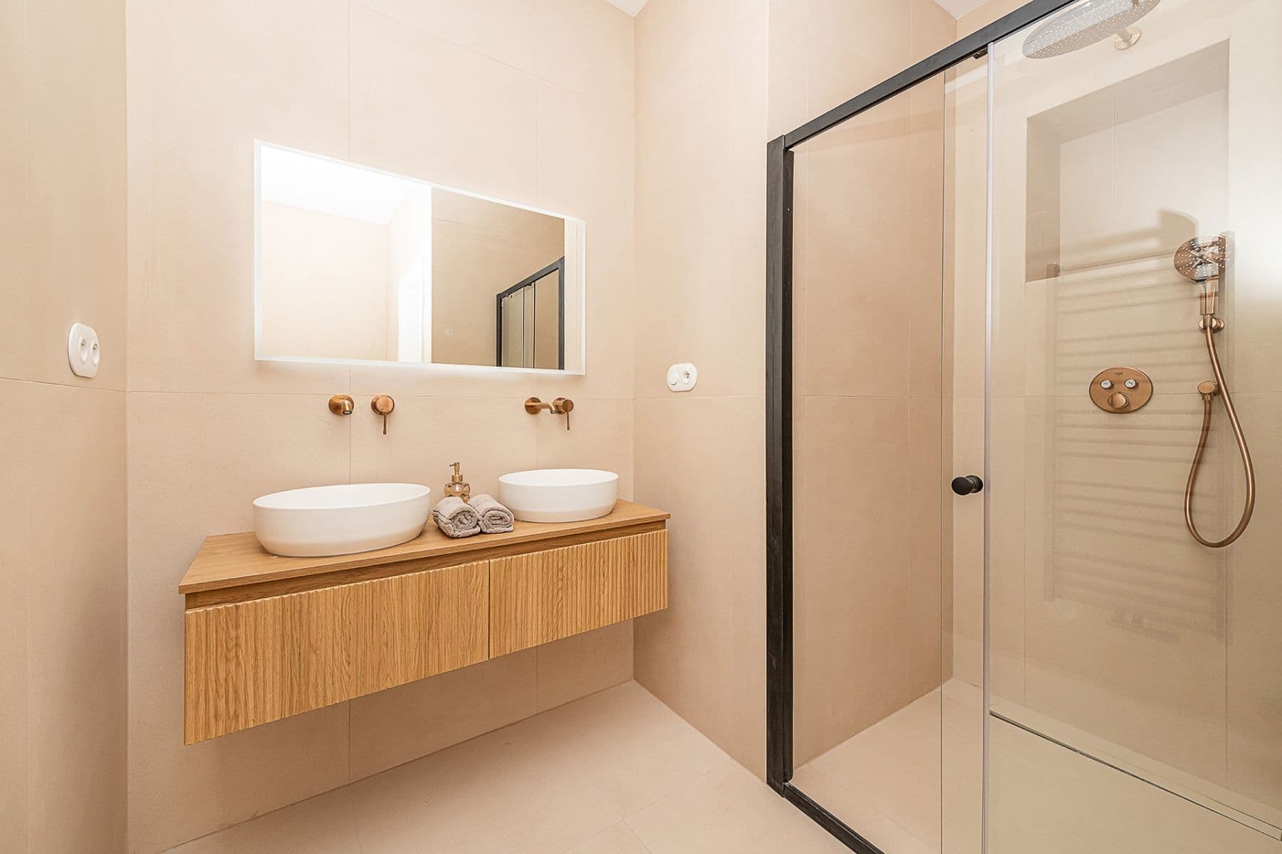 Prodej bytu 2+kk 63 m², Chodská, Praha, Praha Prodej bytu 2+kk 63 m², Chodská, Praha, Praha