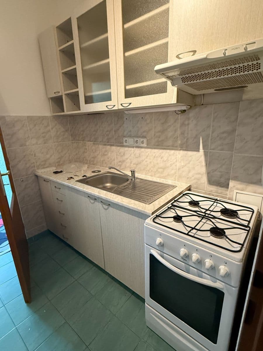 Pronájem bytu 2+1 43 m², U Svépomoci, Praha, Praha Pronájem bytu 2+1 43 m², U Svépomoci, Praha, Praha