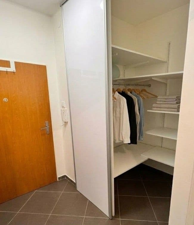 Pronájem bytu 1+kk 26 m², Sokolovská, Praha, Praha Pronájem bytu 1+kk 26 m², Sokolovská, Praha, Praha