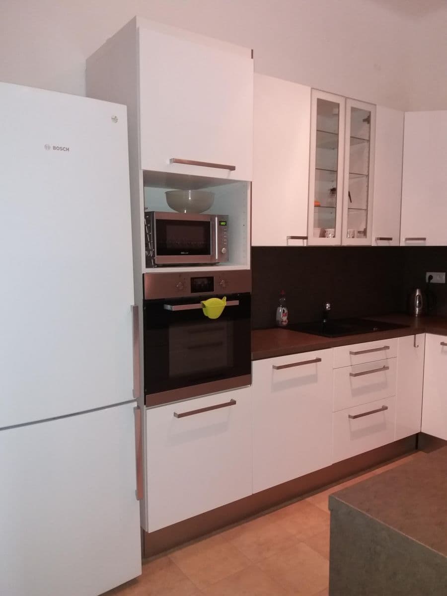 Pronájem bytu 3+1 80 m², Seifertova, Praha, Praha Pronájem bytu 3+1 80 m², Seifertova, Praha, Praha