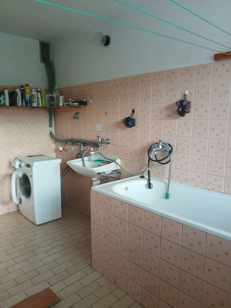 Pronájem bytu 1+kk 20 m², Příčná, Přelouč, Pardubický kraj Pronájem bytu 1+kk 20 m², Příčná, Přelouč, Pardubický kraj