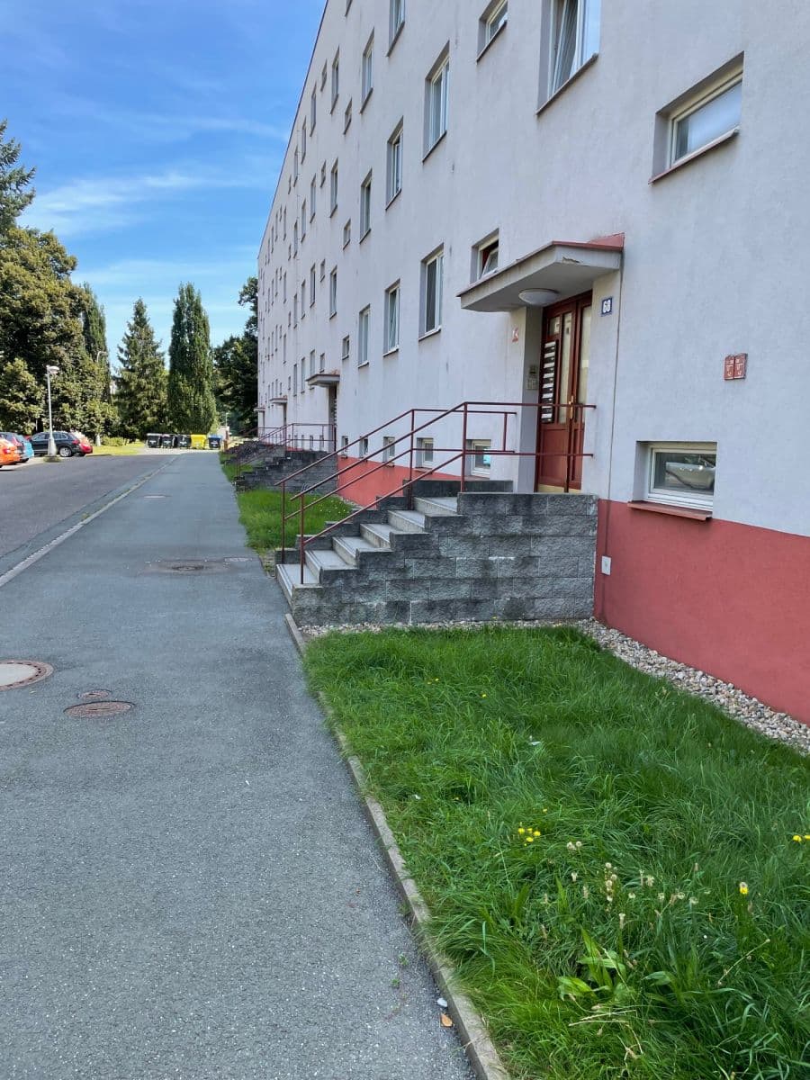 Prodej bytu 3+1 72 m², Labská kotlina, Hradec Králové, Královéhradecký kraj Prodej bytu 3+1 72 m², Labská kotlina, Hradec Králové, Královéhradecký kraj