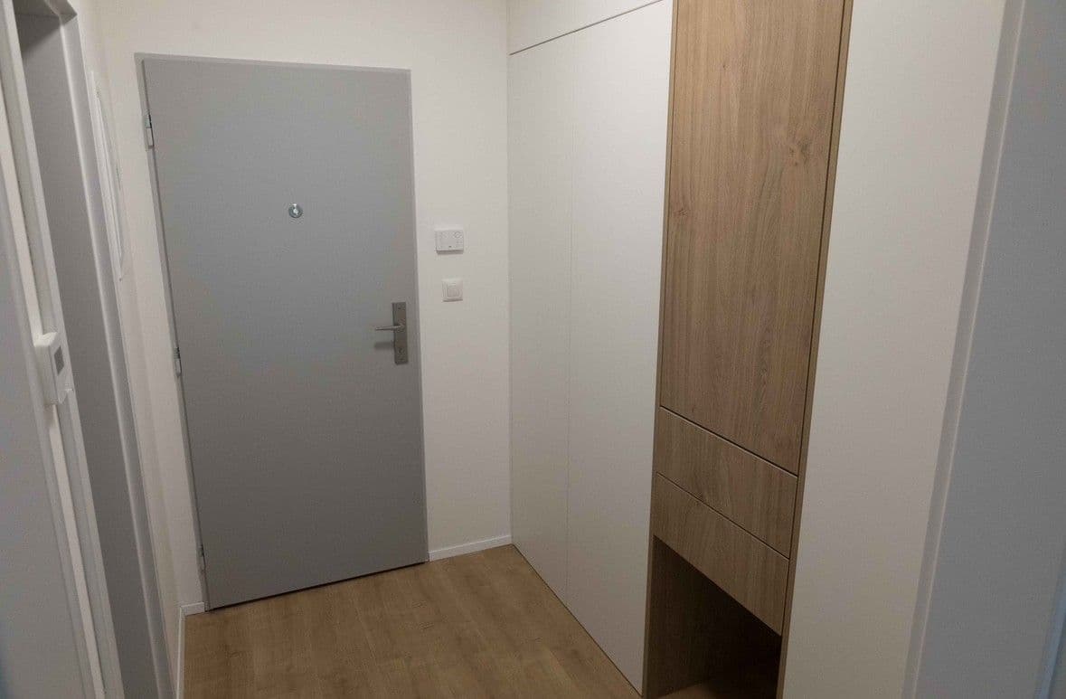 Prodej bytu 1+1 38 m², Cementárenská, Stupava, Bratislavský kraj Prodej bytu 1+1 38 m², Cementárenská, Stupava, Bratislavský kraj