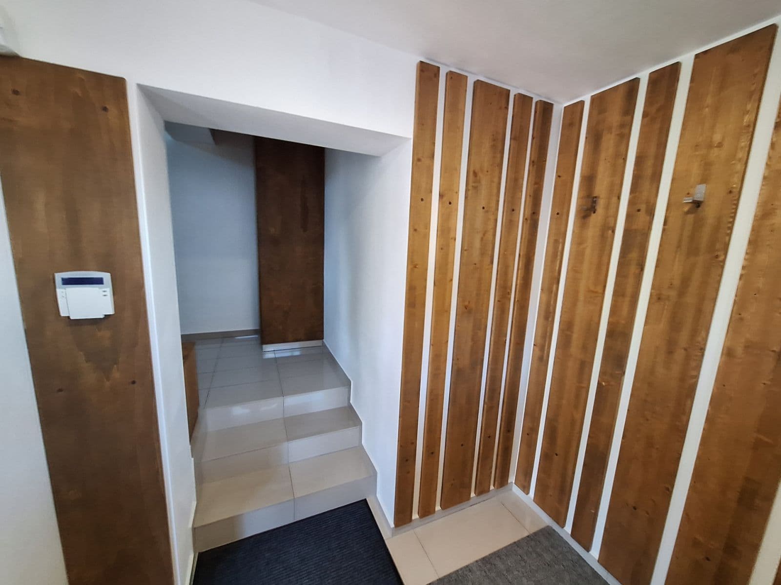 Prodej domu 318 m², pozemek 631 m², Lazná, Liptovský Mikuláš, Žilinský kraj Prodej domu 318 m², pozemek 631 m², Lazná, Liptovský Mikuláš, Žilinský kraj