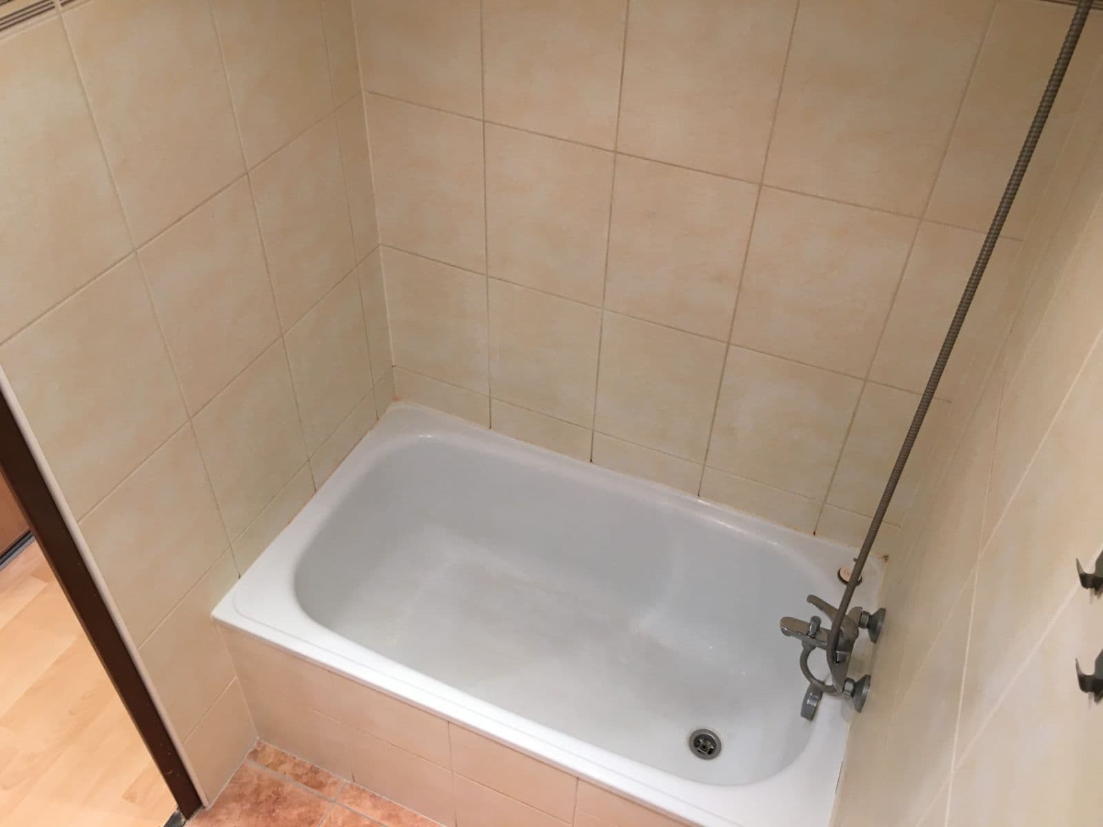 Pronájem bytu 1+kk 30 m², Jana Masaryka, Hradec Králové, Královéhradecký kraj Pronájem bytu 1+kk 30 m², Jana Masaryka, Hradec Králové, Královéhradecký kraj