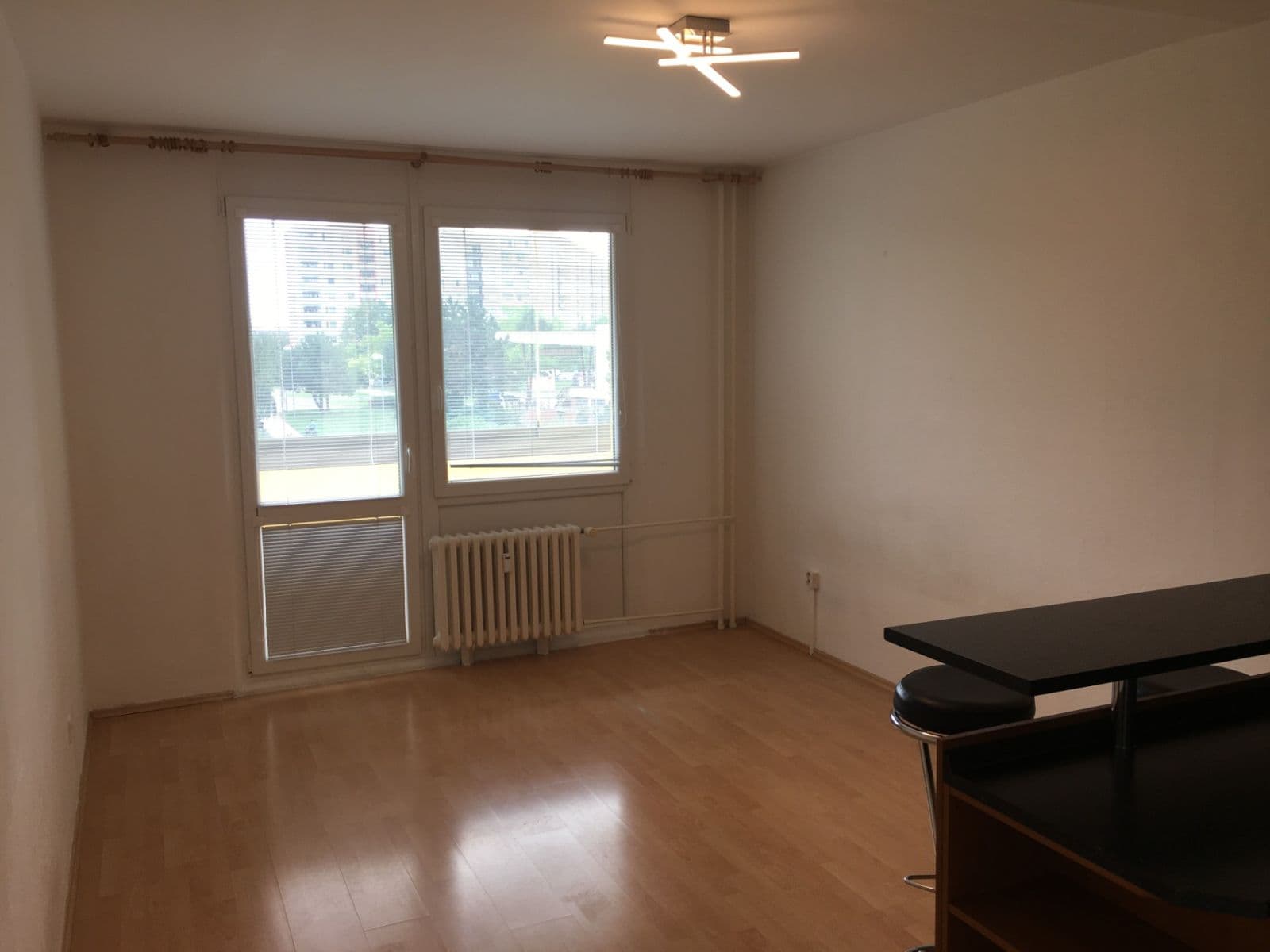 Pronájem bytu 1+kk 30 m², Jana Masaryka, Hradec Králové, Královéhradecký kraj Pronájem bytu 1+kk 30 m², Jana Masaryka, Hradec Králové, Královéhradecký kraj