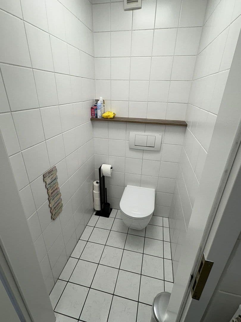 Pronájem nebytového prostoru 174 m², Bahnhofstrasse 41, Andernach, Porýní-Falc Pronájem nebytového prostoru 174 m², Bahnhofstrasse 41, Andernach, Porýní-Falc