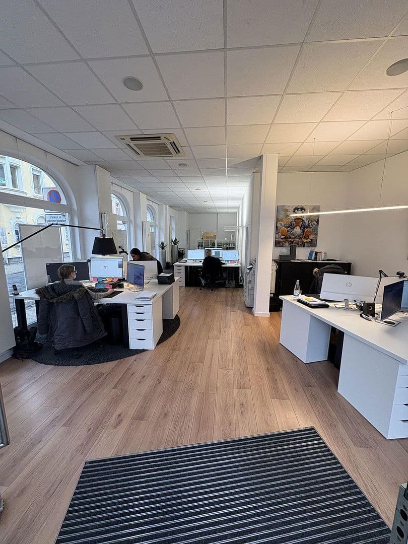 Pronájem nebytového prostoru 174 m², Bahnhofstrasse 41, Andernach, Porýní-Falc Pronájem nebytového prostoru 174 m², Bahnhofstrasse 41, Andernach, Porýní-Falc