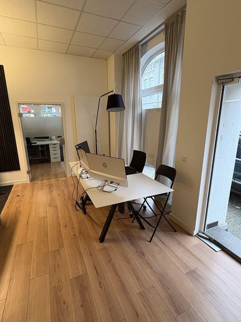 Pronájem nebytového prostoru 174 m², Bahnhofstrasse 41, Andernach, Porýní-Falc Pronájem nebytového prostoru 174 m², Bahnhofstrasse 41, Andernach, Porýní-Falc
