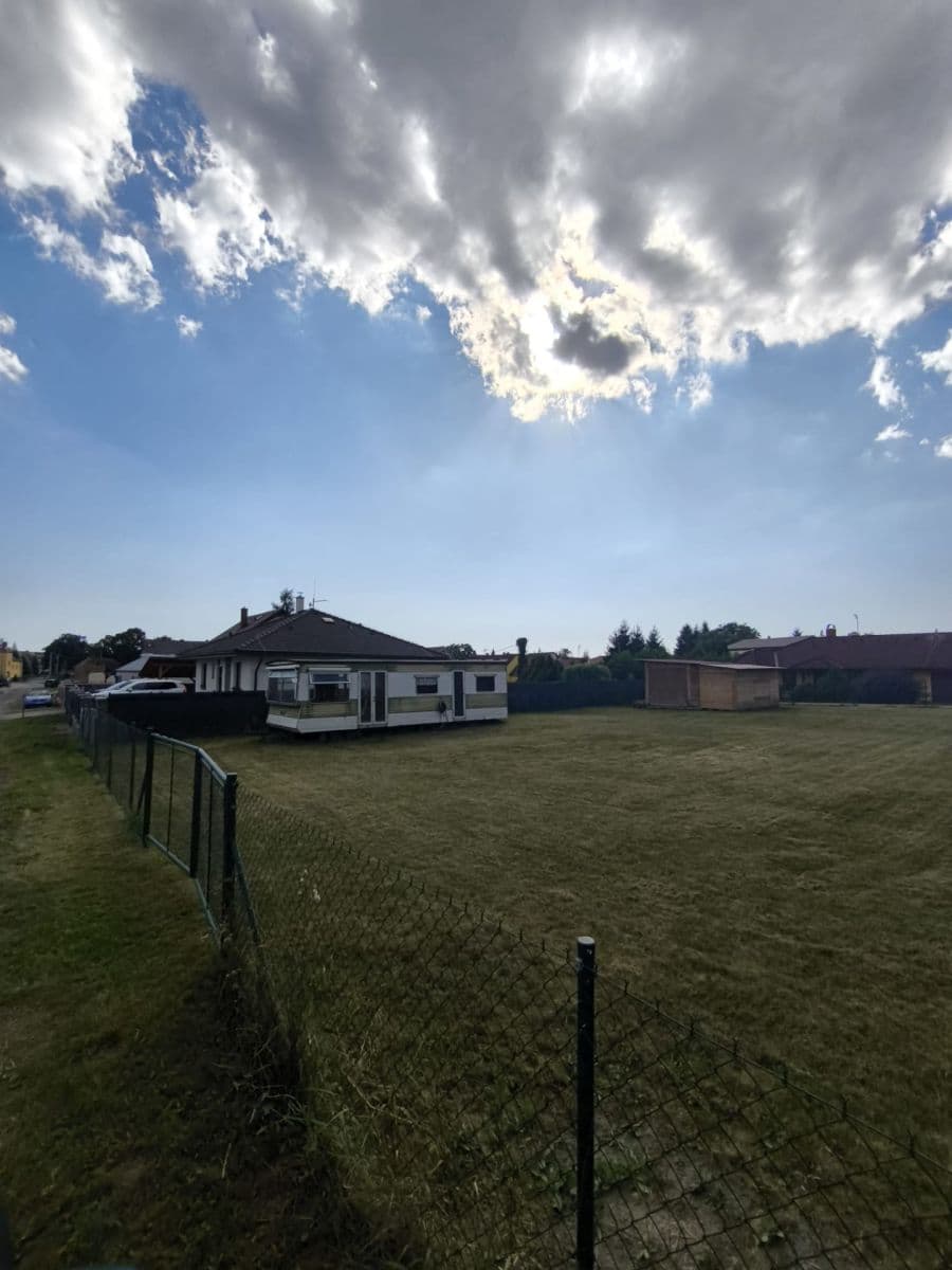 Prodej pozemku 752 m², Dubenec, Královéhradecký kraj Prodej pozemku 752 m², Dubenec, Královéhradecký kraj
