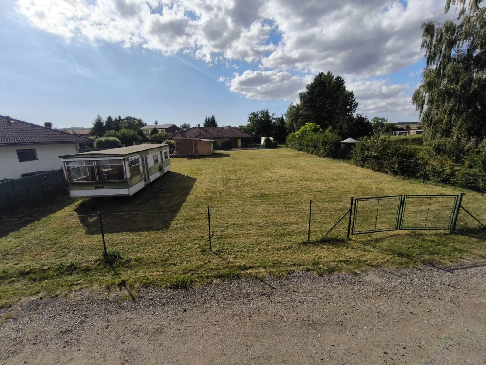 Prodej pozemku 752 m², Dubenec, Královéhradecký kraj Prodej pozemku 752 m², Dubenec, Královéhradecký kraj