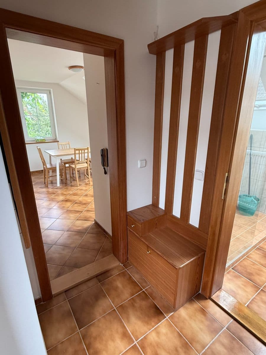Pronájem bytu 2+1 52 m², V Aleji, Rudná, Středočeský kraj Pronájem bytu 2+1 52 m², V Aleji, Rudná, Středočeský kraj