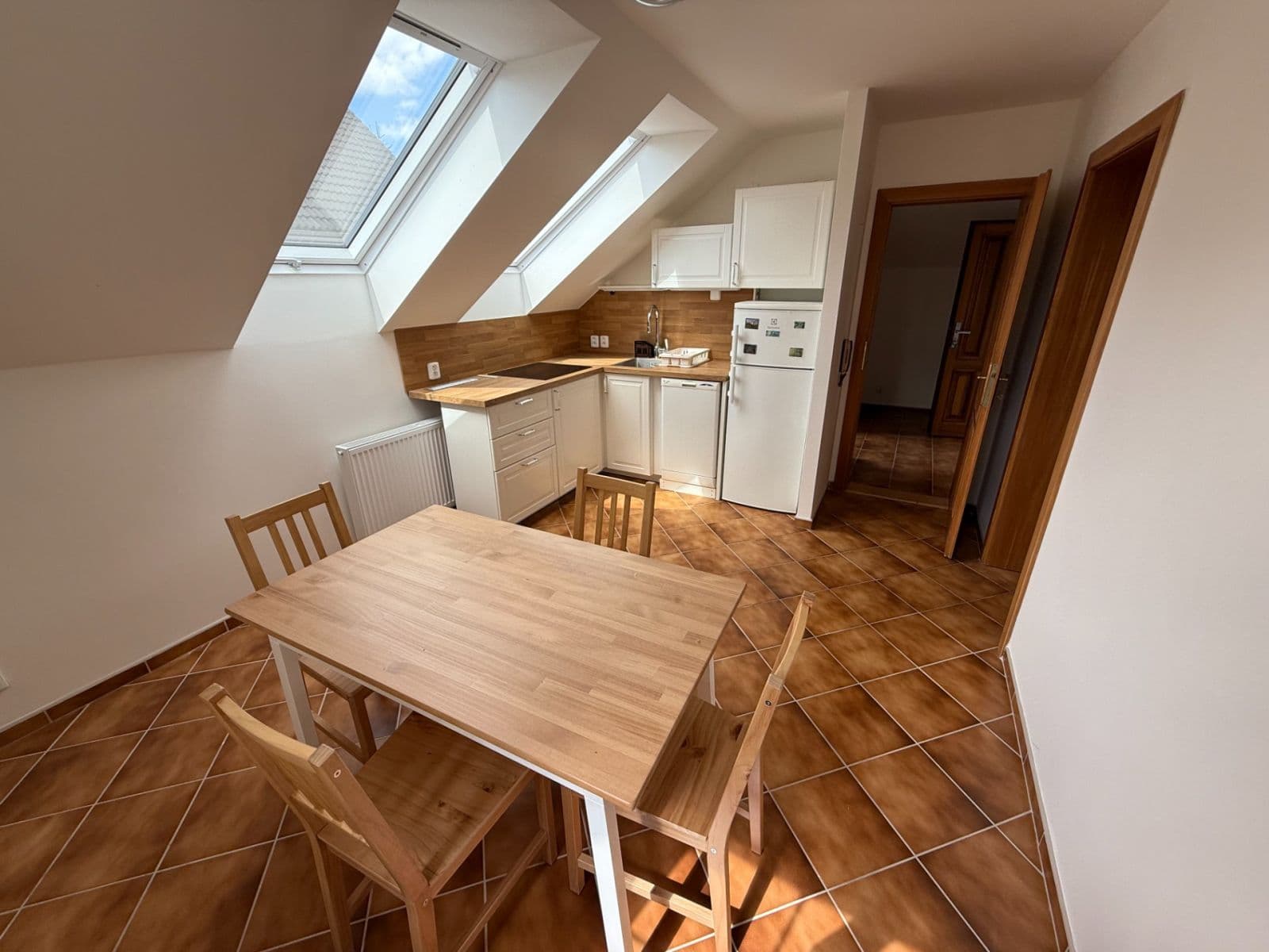 Pronájem bytu 2+1 52 m², V Aleji, Rudná, Středočeský kraj Pronájem bytu 2+1 52 m², V Aleji, Rudná, Středočeský kraj