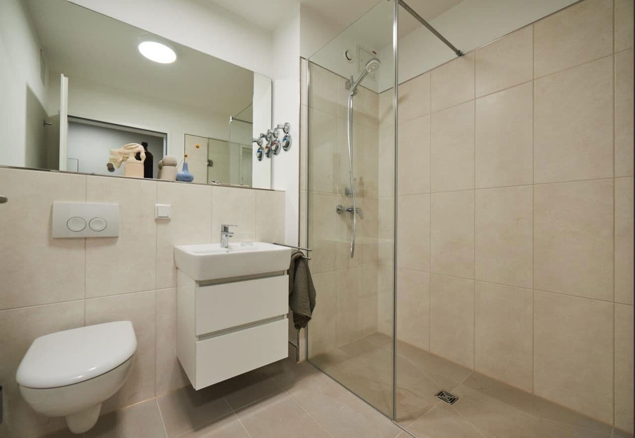 Pronájem bytu 1+1 20 m², Frankfurt, Hessen Pronájem bytu 1+1 20 m², Frankfurt, Hessen