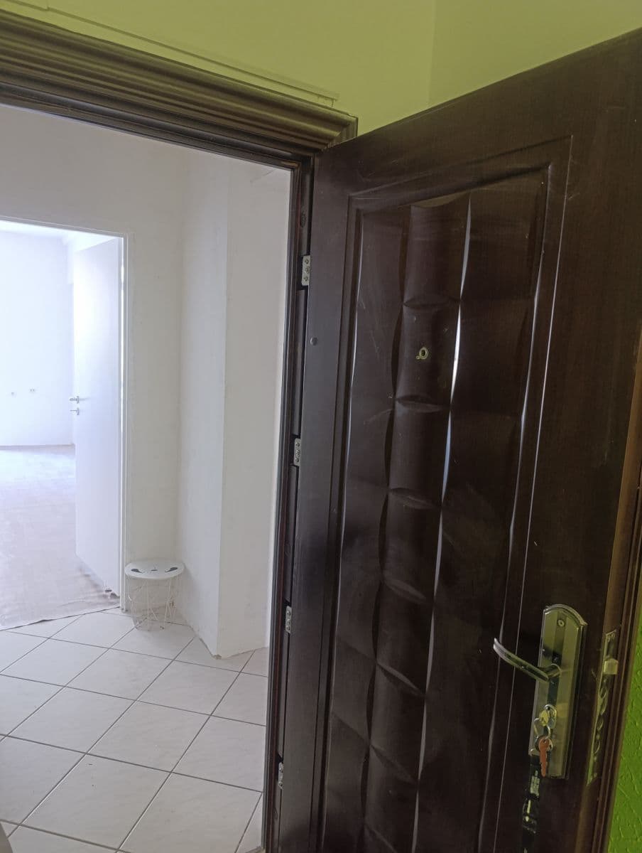 Prodej bytu 2+1 56 m², K. Čapka, Karlovy Vary, Karlovarský kraj Prodej bytu 2+1 56 m², K. Čapka, Karlovy Vary, Karlovarský kraj