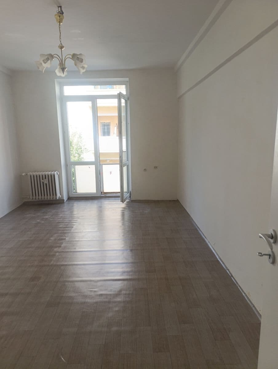 Prodej bytu 2+1 56 m², K. Čapka, Karlovy Vary, Karlovarský kraj Prodej bytu 2+1 56 m², K. Čapka, Karlovy Vary, Karlovarský kraj