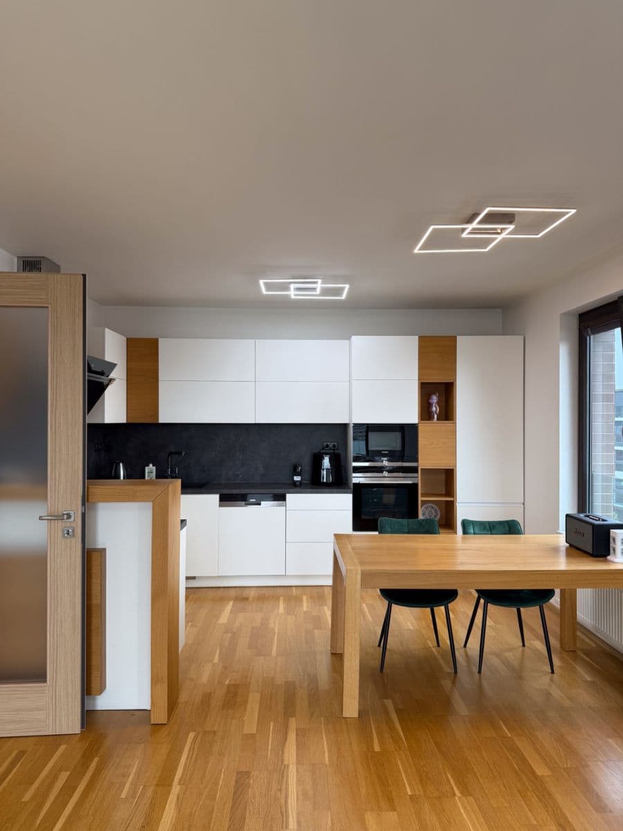 Pronájem bytu 3+kk 85 m², Nekvasilova, Praha, Praha Pronájem bytu 3+kk 85 m², Nekvasilova, Praha, Praha