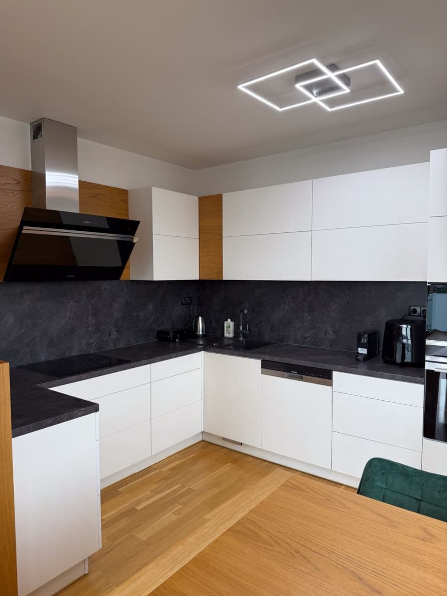 Pronájem bytu 3+kk 85 m², Nekvasilova, Praha, Praha Pronájem bytu 3+kk 85 m², Nekvasilova, Praha, Praha