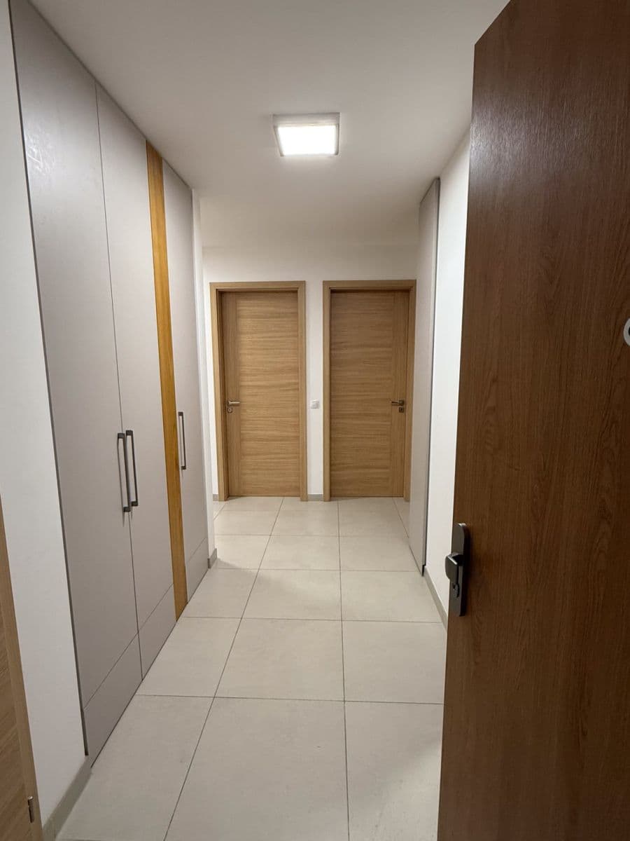 Pronájem bytu 3+kk 85 m², Nekvasilova, Praha, Praha Pronájem bytu 3+kk 85 m², Nekvasilova, Praha, Praha