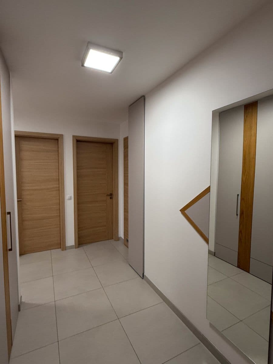 Pronájem bytu 3+kk 85 m², Nekvasilova, Praha, Praha Pronájem bytu 3+kk 85 m², Nekvasilova, Praha, Praha