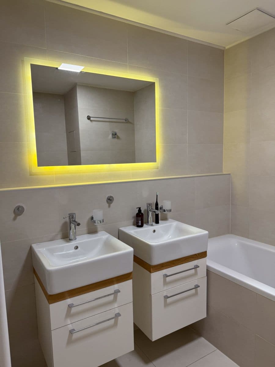 Pronájem bytu 3+kk 85 m², Nekvasilova, Praha, Praha Pronájem bytu 3+kk 85 m², Nekvasilova, Praha, Praha