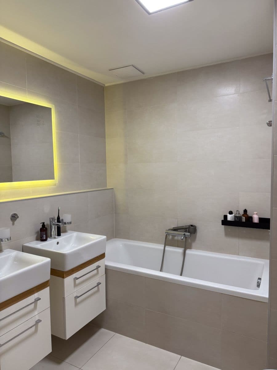 Pronájem bytu 3+kk 85 m², Nekvasilova, Praha, Praha Pronájem bytu 3+kk 85 m², Nekvasilova, Praha, Praha