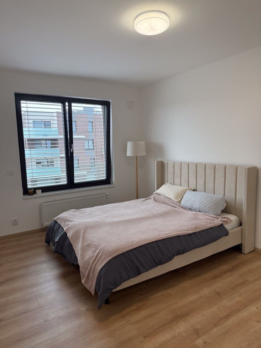 Pronájem bytu 3+kk 85 m², Nekvasilova, Praha, Praha Pronájem bytu 3+kk 85 m², Nekvasilova, Praha, Praha