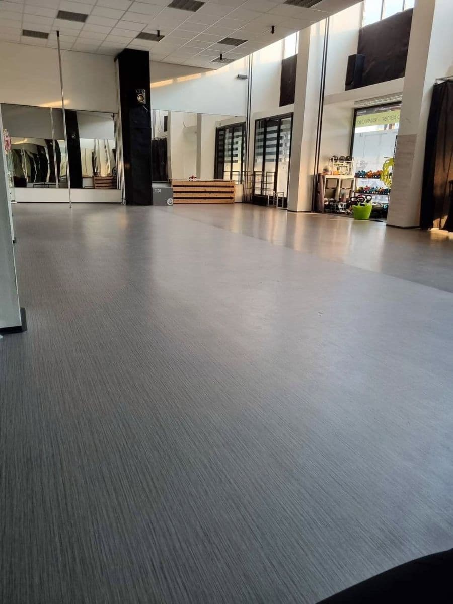 Pronájem nebytového prostoru 100 m², třída Edvarda Beneše, Hradec Králové, Královéhradecký kraj Pronájem nebytového prostoru 100 m², třída Edvarda Beneše, Hradec Králové, Královéhradecký kraj