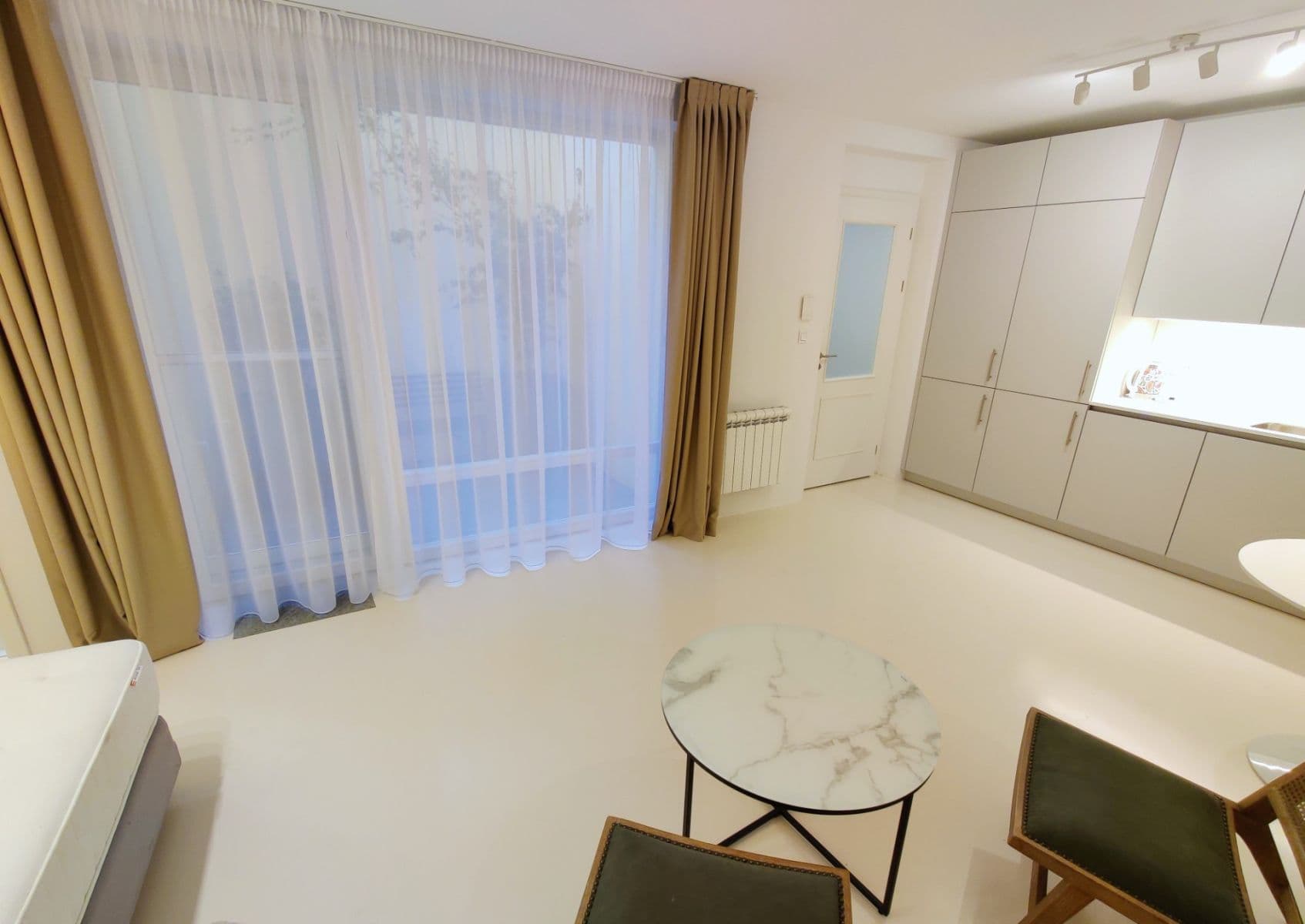 Prodej bytu 1+kk 40 m², Ječná, Praha, Praha Prodej bytu 1+kk 40 m², Ječná, Praha, Praha