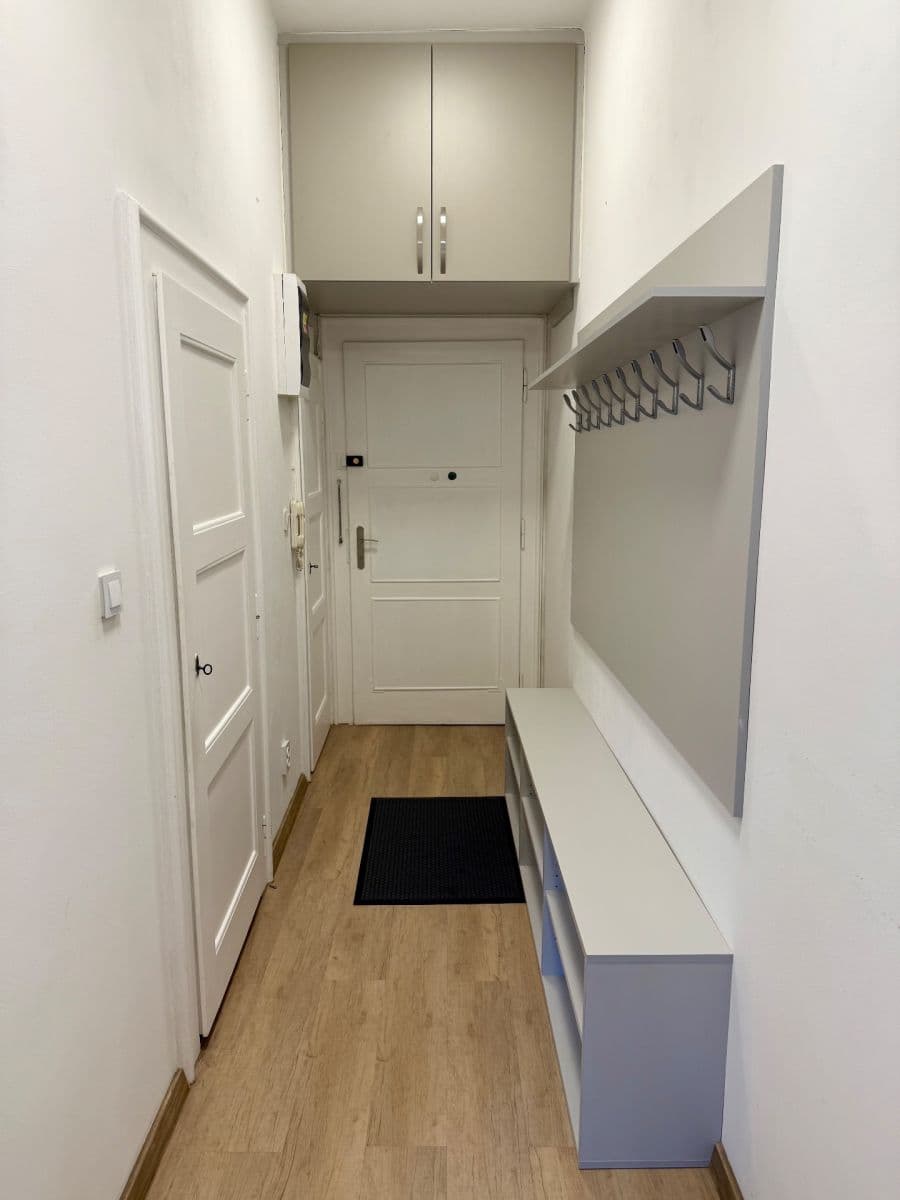 Pronájem bytu 2+kk 52 m², U Svépomoci, Praha, Praha Pronájem bytu 2+kk 52 m², U Svépomoci, Praha, Praha