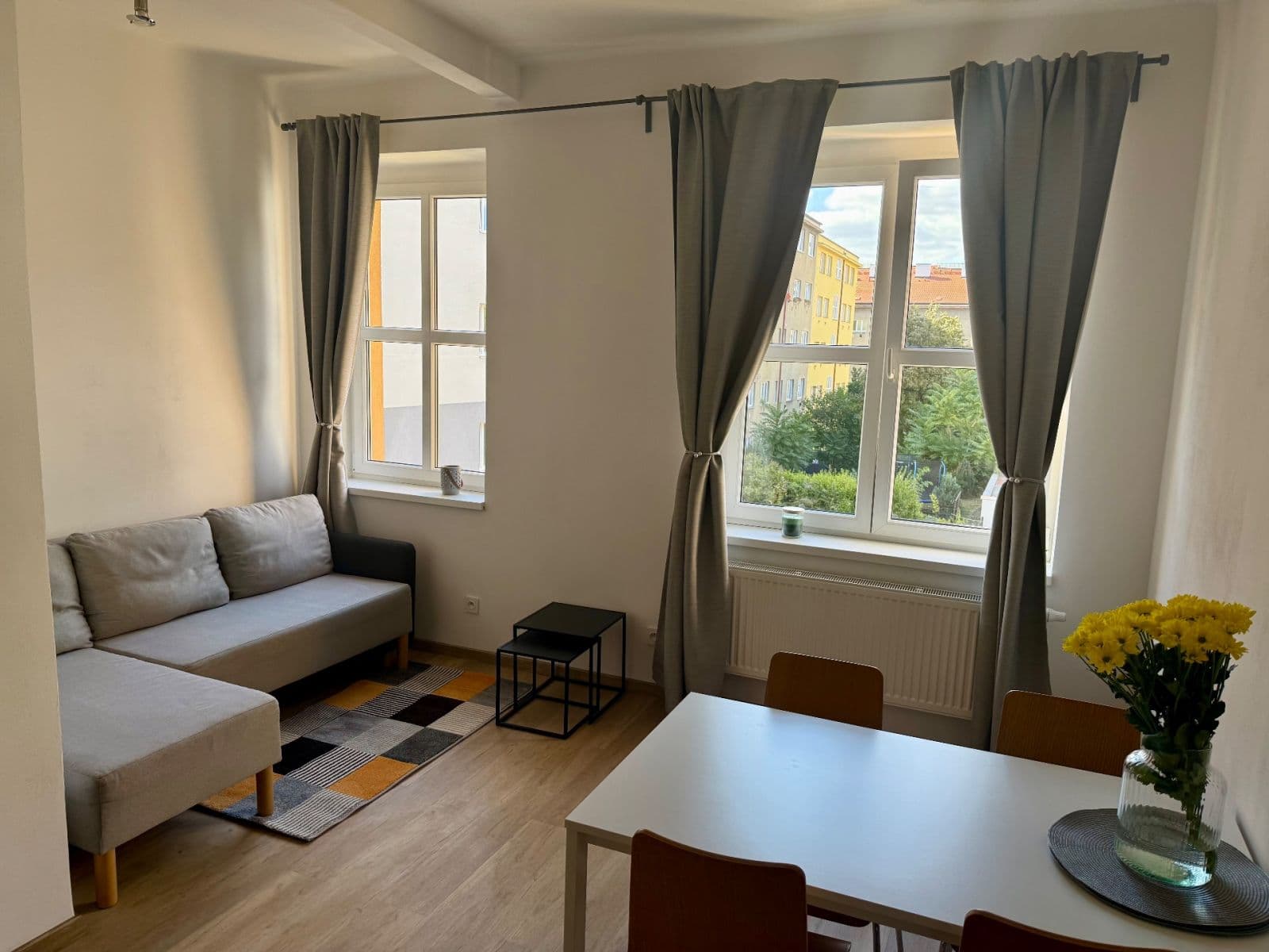 Pronájem bytu 2+kk 52 m², U Svépomoci, Praha, Praha Pronájem bytu 2+kk 52 m², U Svépomoci, Praha, Praha