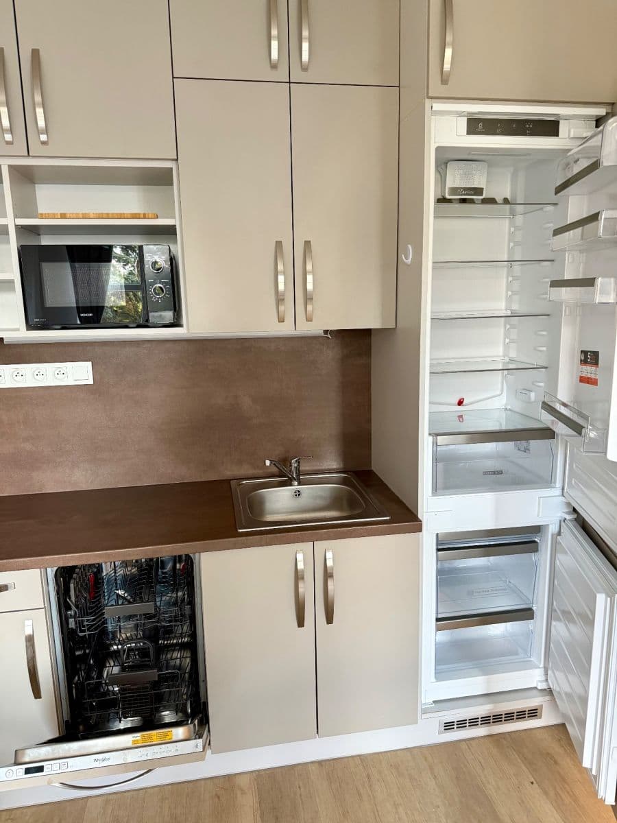 Pronájem bytu 2+kk 52 m², U Svépomoci, Praha, Praha Pronájem bytu 2+kk 52 m², U Svépomoci, Praha, Praha