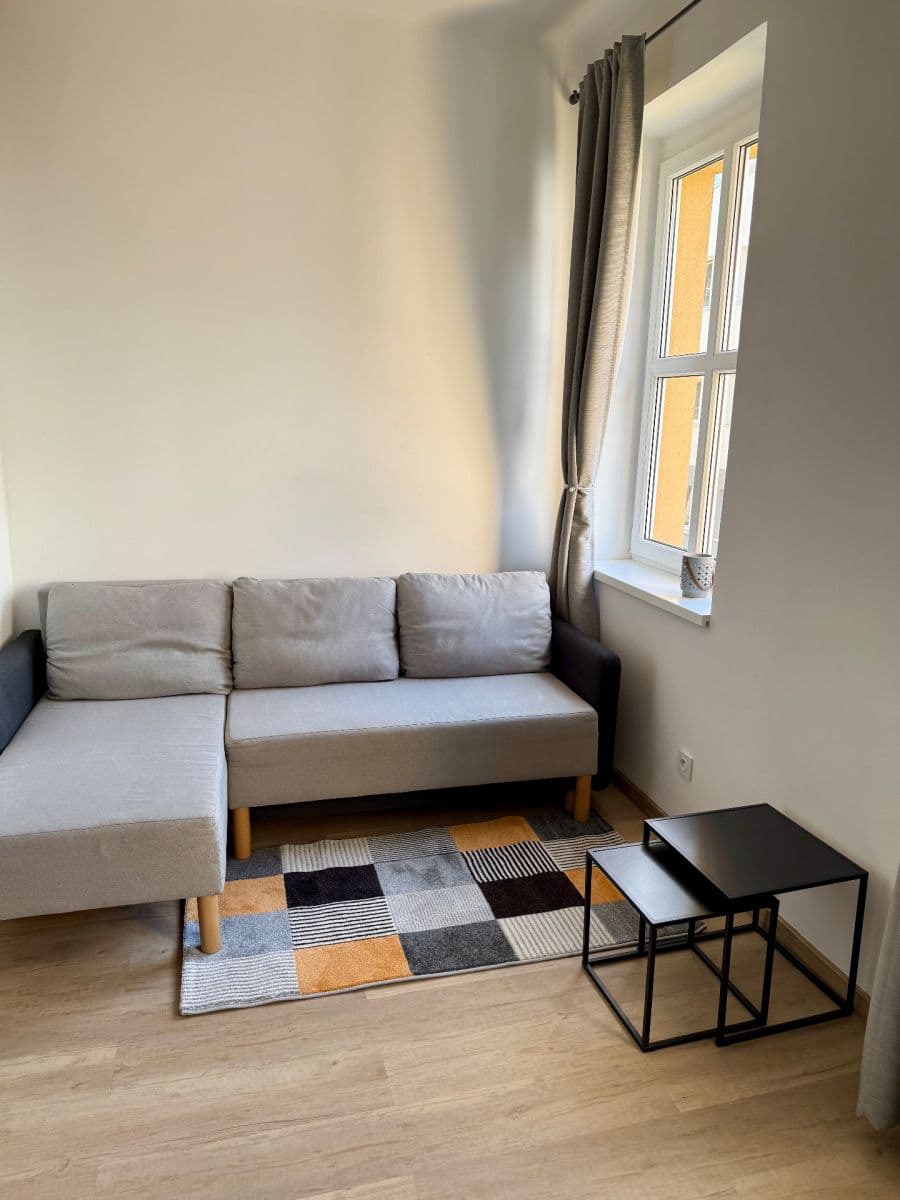 Pronájem bytu 2+kk 52 m², U Svépomoci, Praha, Praha Pronájem bytu 2+kk 52 m², U Svépomoci, Praha, Praha