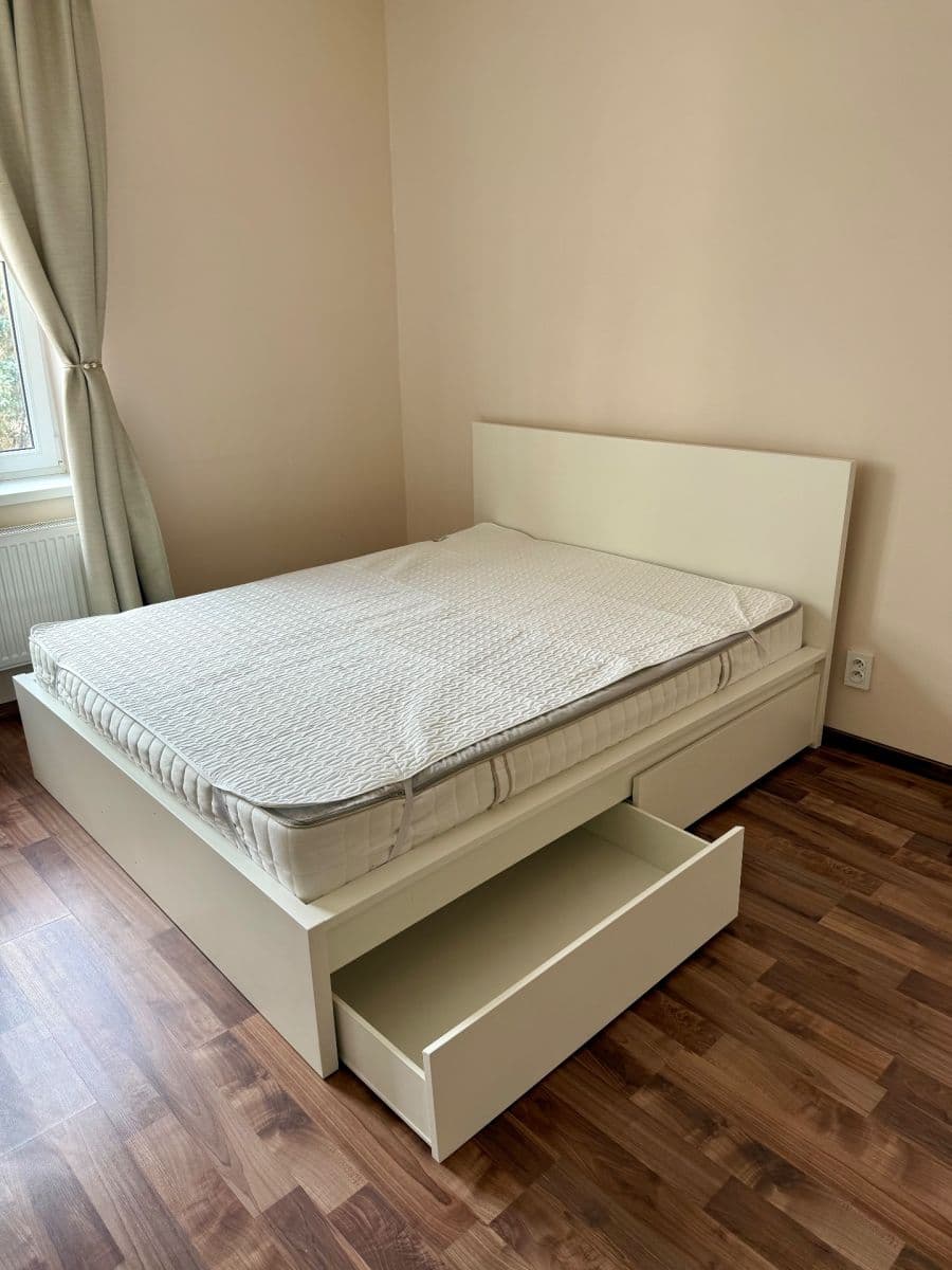 Pronájem bytu 2+kk 52 m², U Svépomoci, Praha, Praha Pronájem bytu 2+kk 52 m², U Svépomoci, Praha, Praha