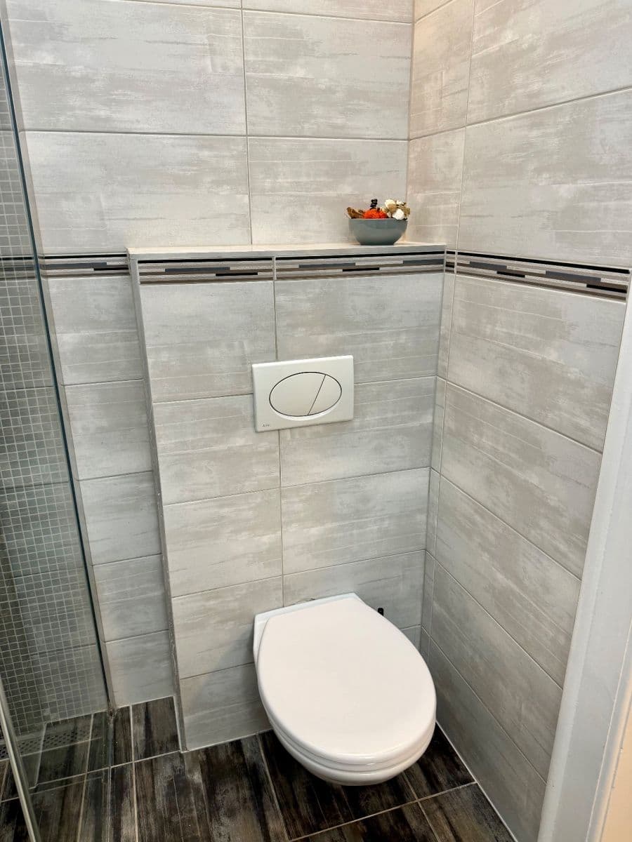 Pronájem bytu 2+kk 52 m², U Svépomoci, Praha, Praha Pronájem bytu 2+kk 52 m², U Svépomoci, Praha, Praha