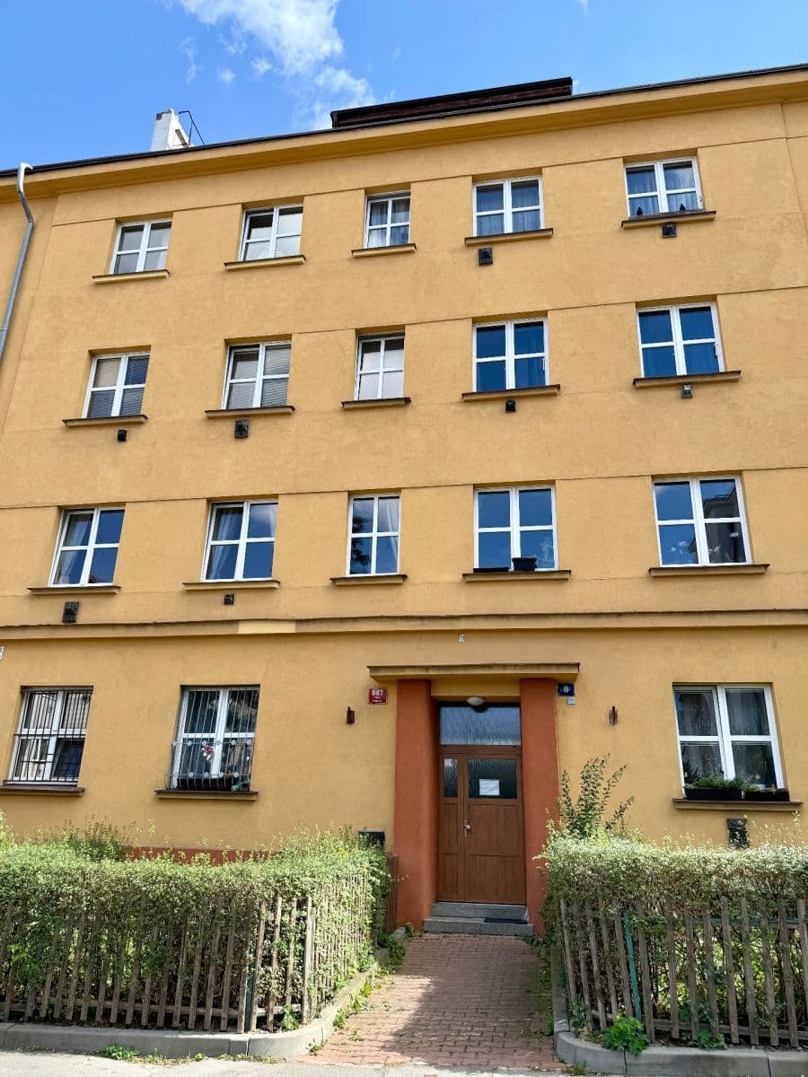 Pronájem bytu 2+kk 52 m², U Svépomoci, Praha, Praha Pronájem bytu 2+kk 52 m², U Svépomoci, Praha, Praha