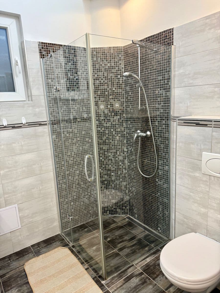 Pronájem bytu 2+kk 52 m², U Svépomoci, Praha, Praha Pronájem bytu 2+kk 52 m², U Svépomoci, Praha, Praha